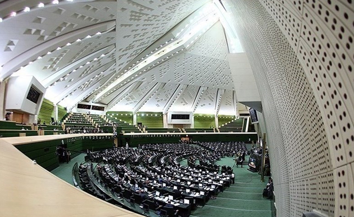 من آنچه شرط بلاغ است، با تو می‌گویم