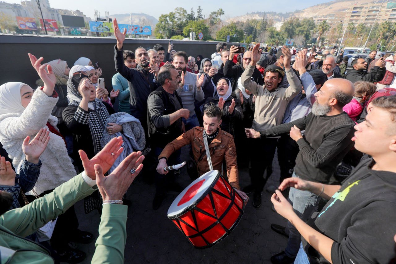 خروجی عَصبیّت یا هیجان‌زدگی، وادادگی است