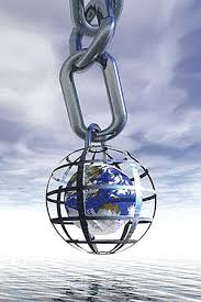 پایانِ خودکامِگانِ جهان، اُفتادن پس از وارونه پِنداری است