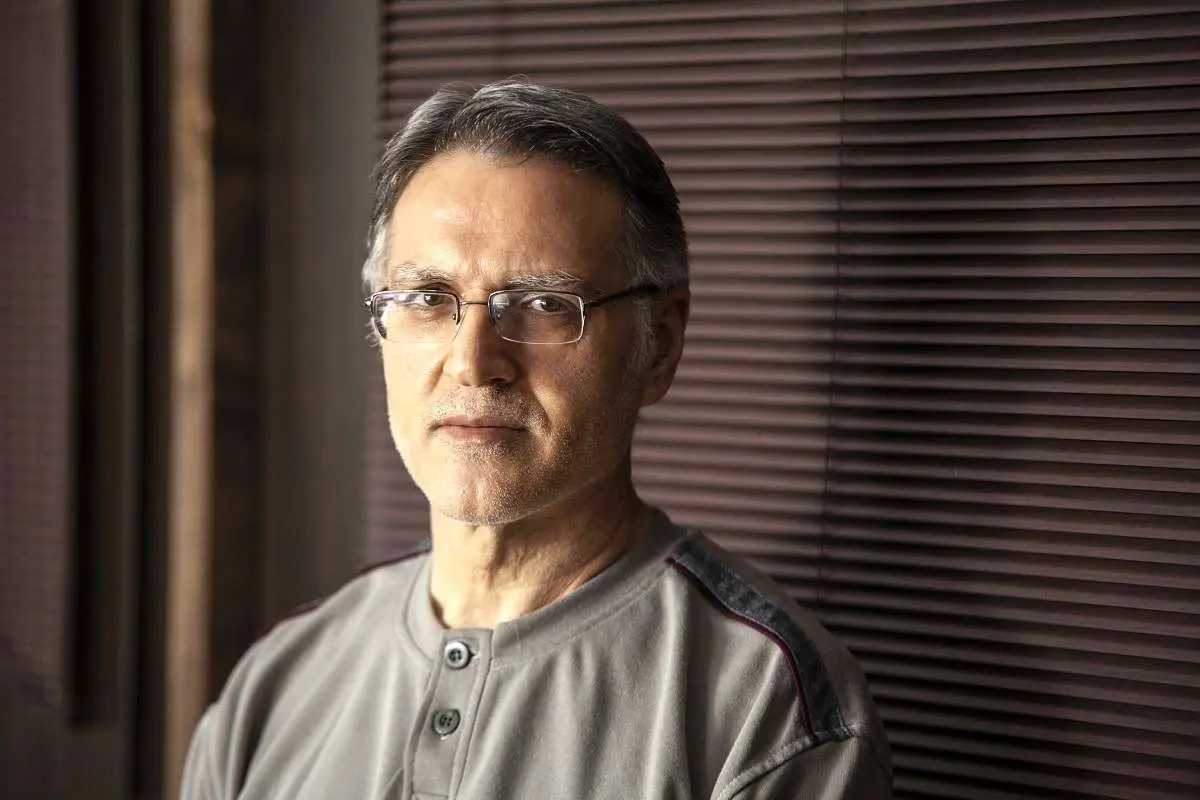 چرا مردم به سیاست بی حس شده‌اند