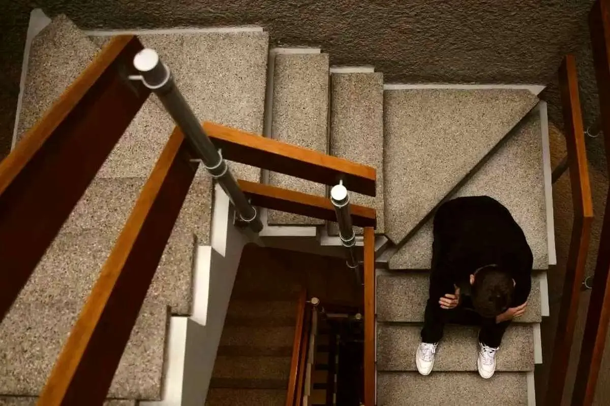 نسل سردرگم: دلایلی که برخی جوانان نمی‌توانند مستقل شوند