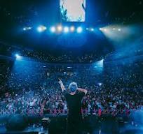 کسی نمی‌تواند بگوید استاندار یا امام‌جمعه‌ام و کنسرت لغو کند